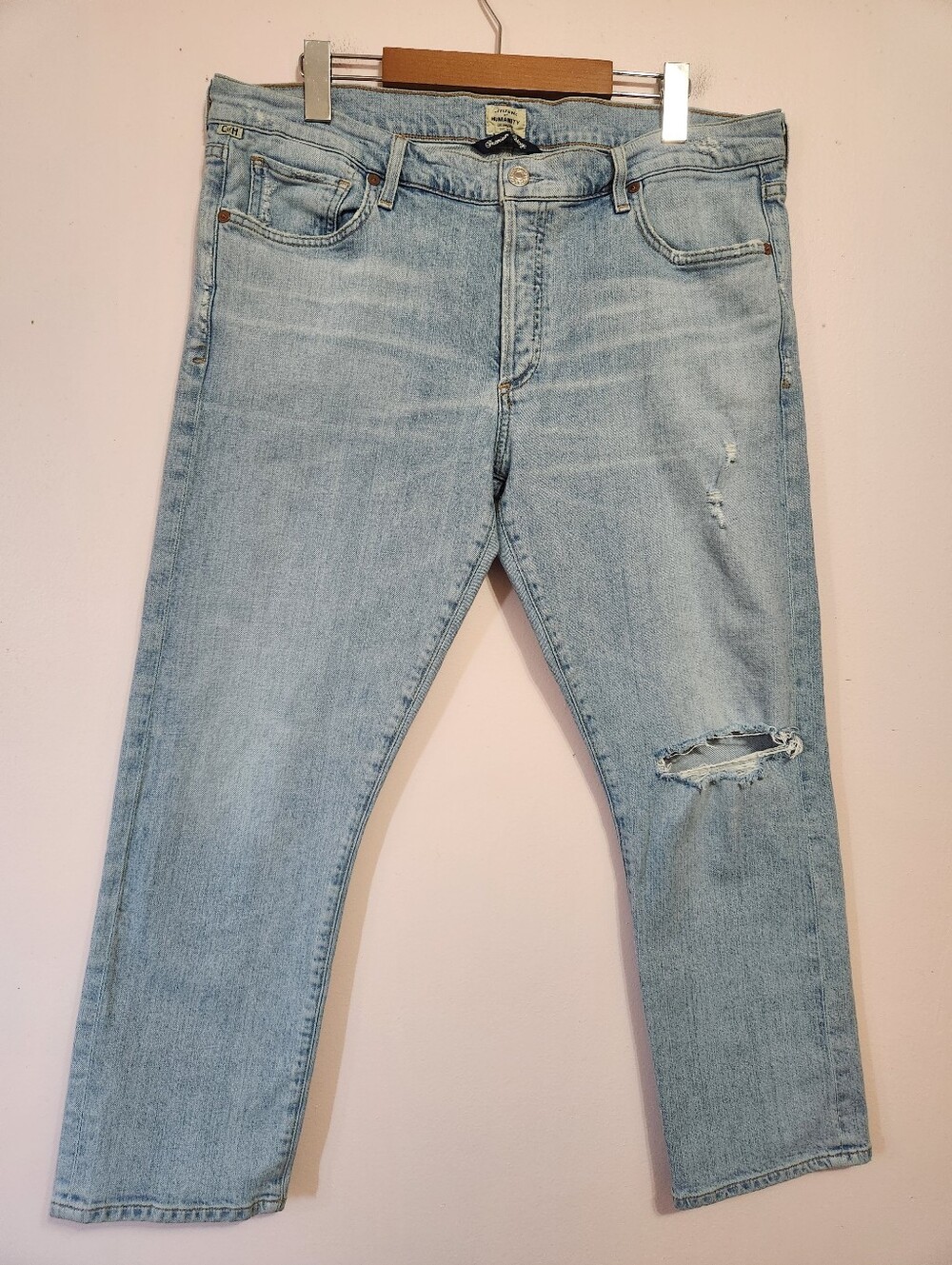 Citizens of Humanity Emerson Slim Boyfriend Distressed Light Wash Jeans Size 30